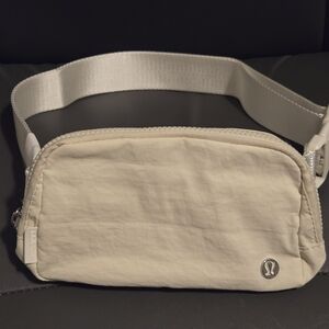 Lululemon | Belt Bag – Cream – O/S 1L – NWOT